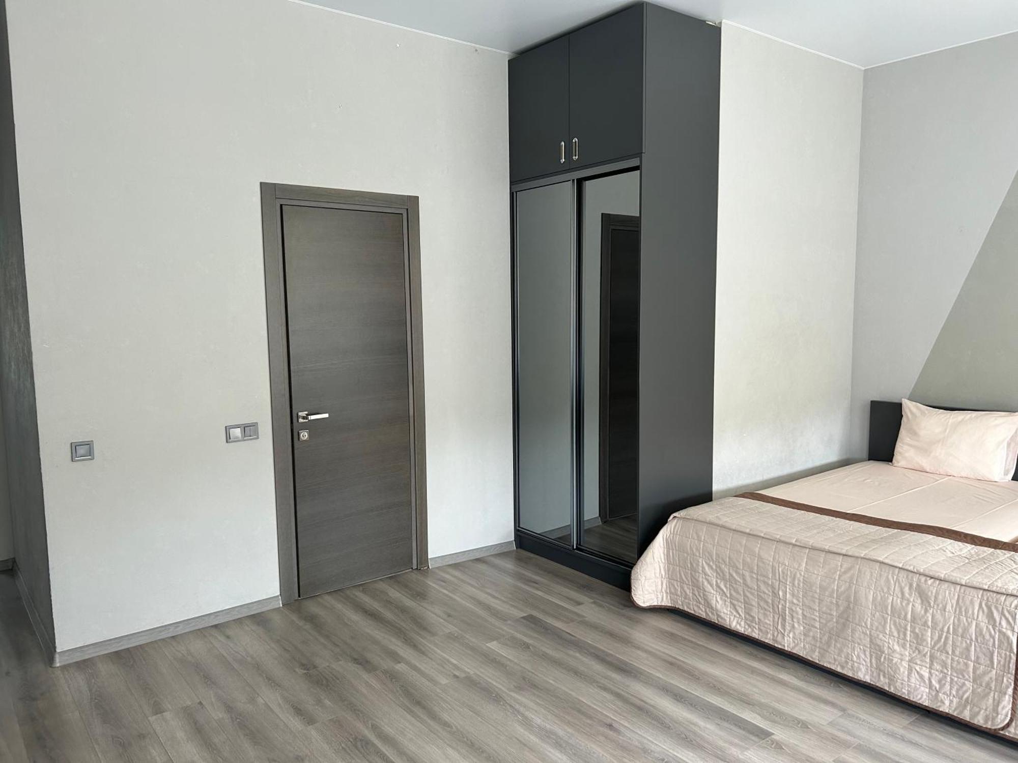 Prestige Apartments Kamjanske Exteriör bild